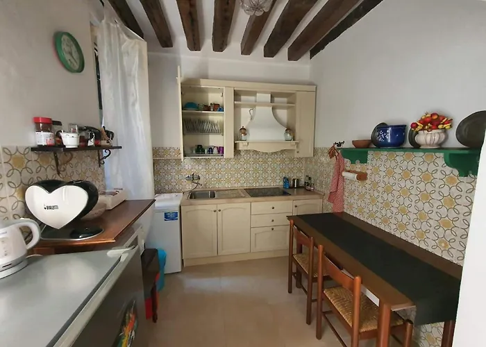Residenza Oleandro Rosa 아파트 베니스
